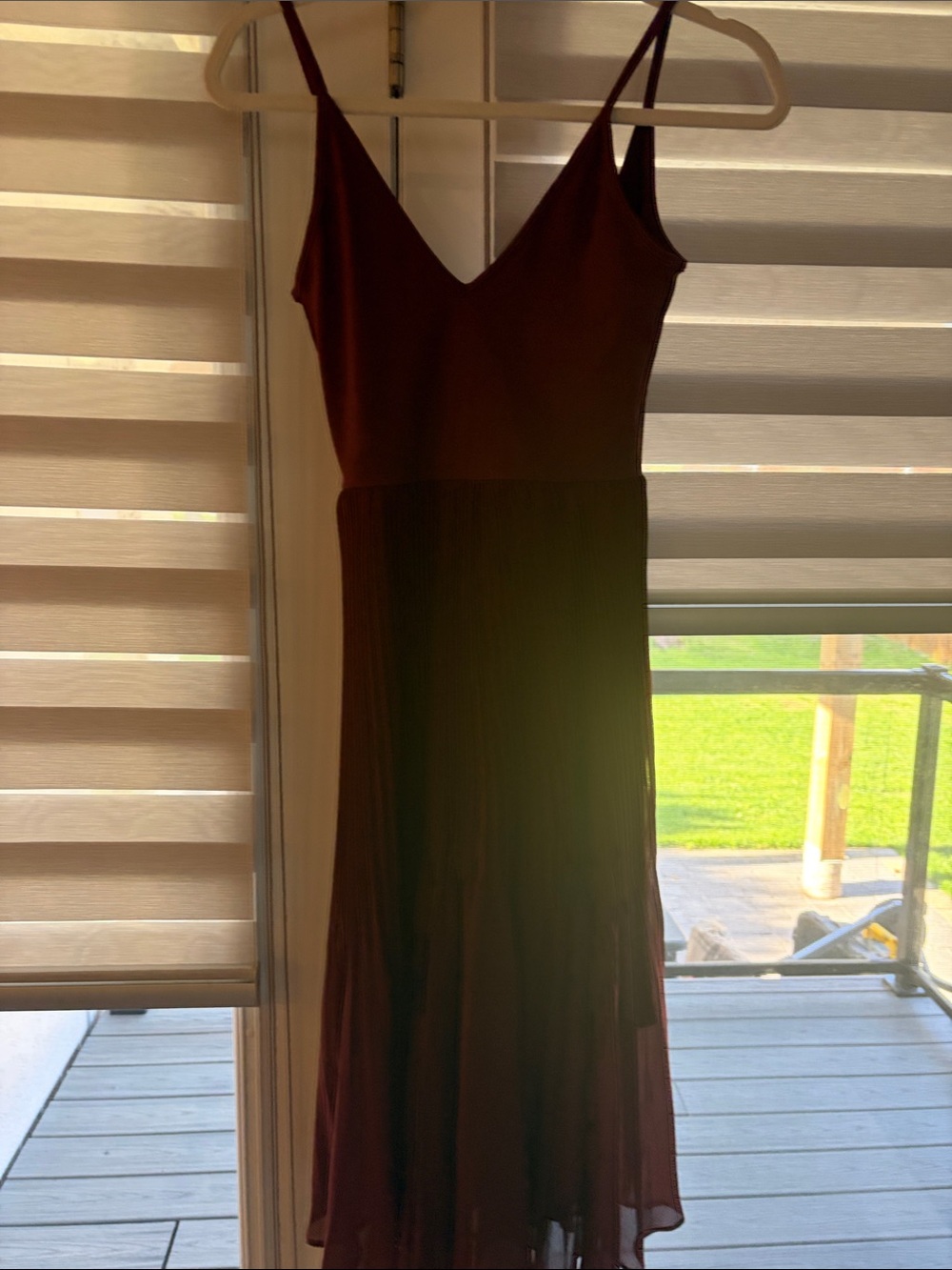 Wilfred Burgundy Strapless V-Neck Slip Dress